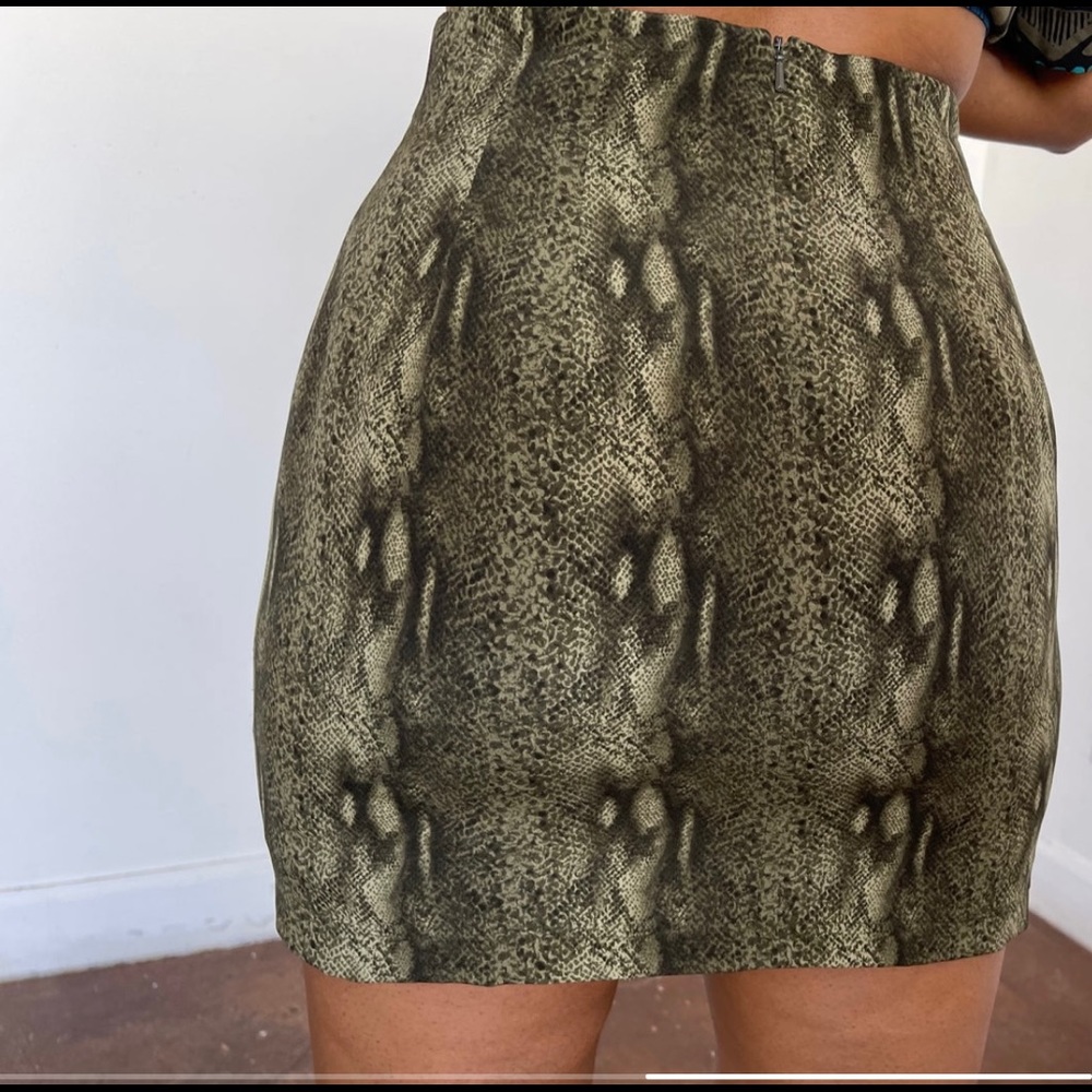Silk Rwkrd Skirt - Picture 3 of 6